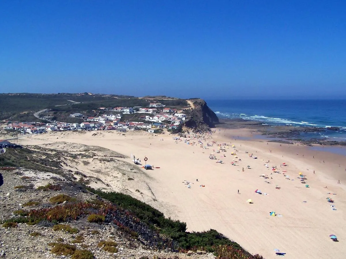 Sun & Surf Flat Arrifana Beach Aljezur 0*,